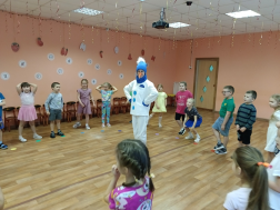 День рождения Снеговика.