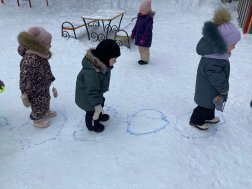 День снега.